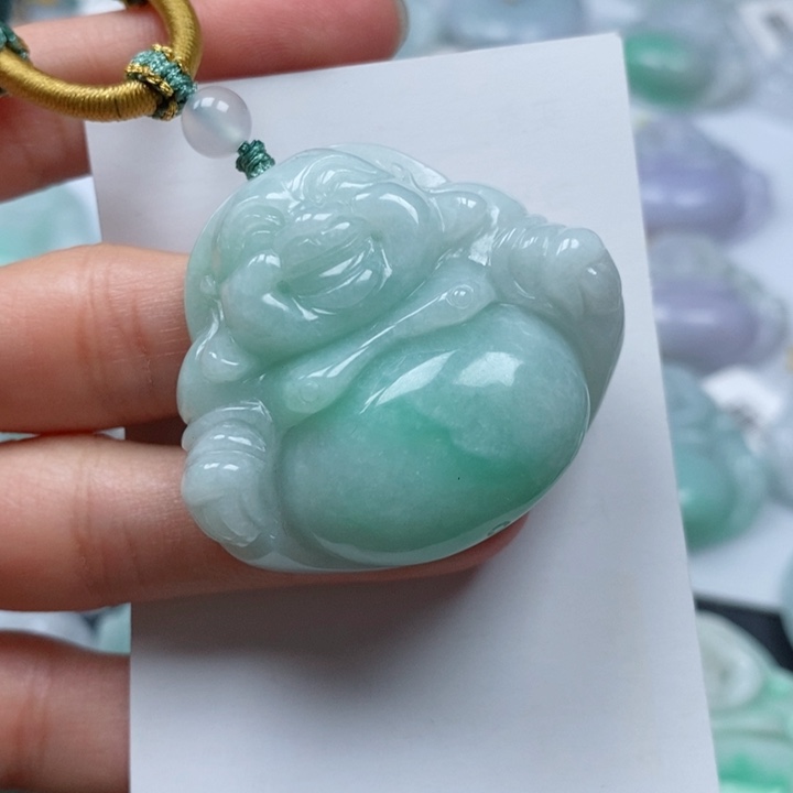 翡翠颈饰未镶嵌叶**姐佛