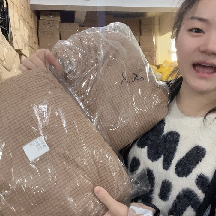 咖啡色沙发罩2啦啦啦