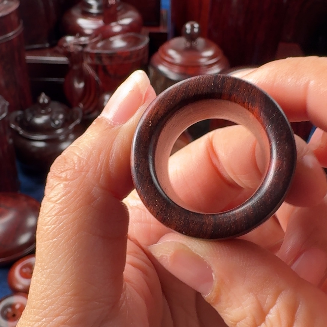 把件小叶紫檀扳指