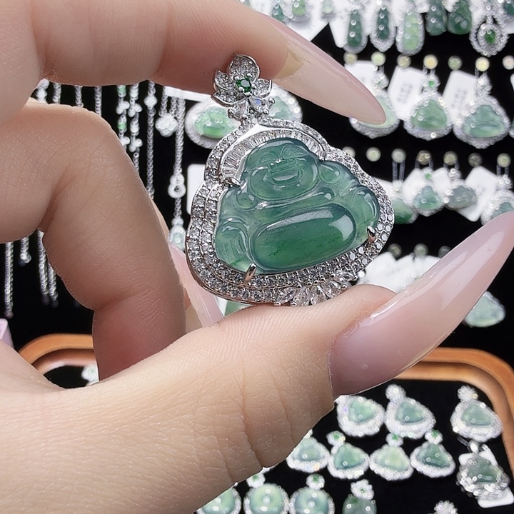 翡翠未镶嵌颈饰翡翠