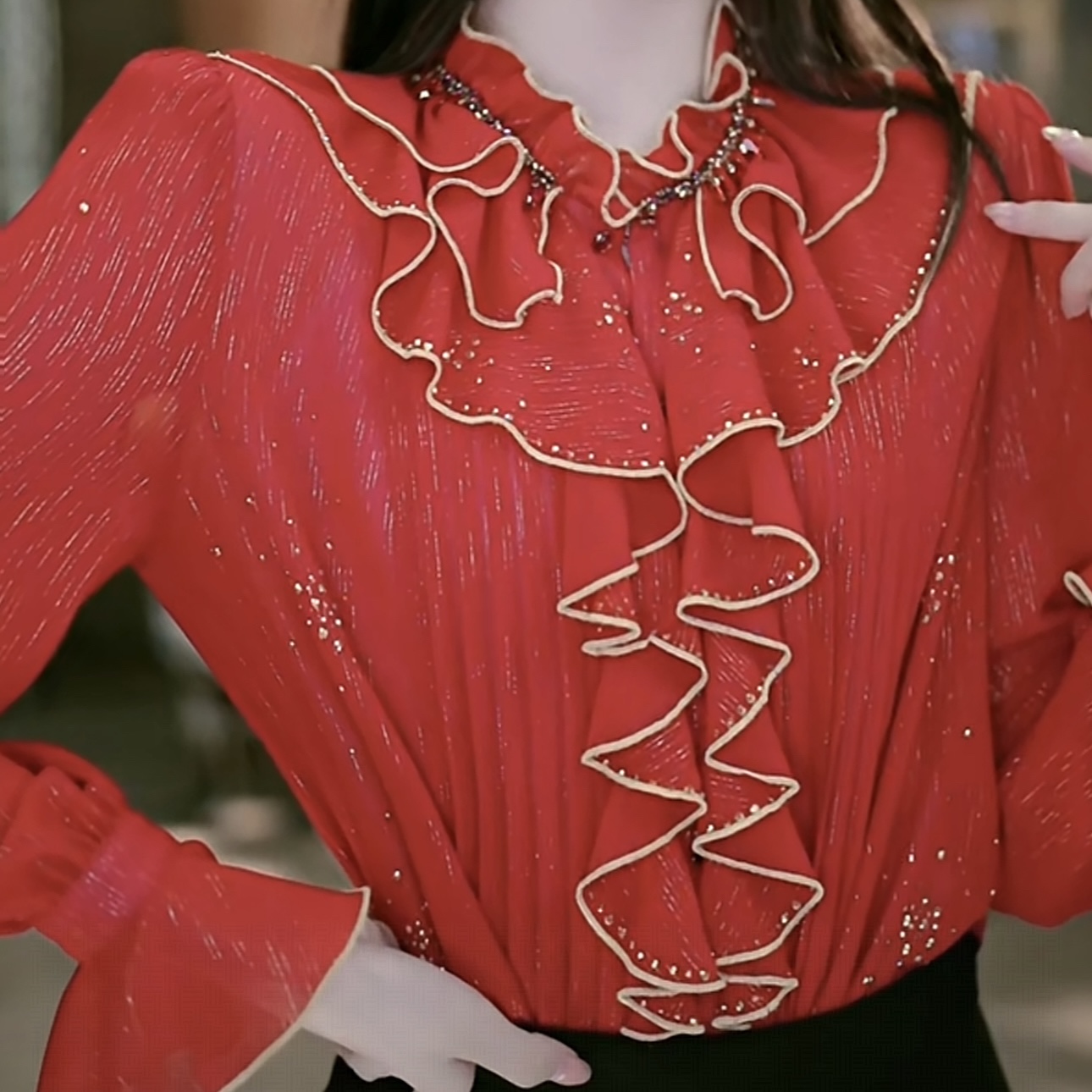 【挚爱女神】法式重工气质时尚百搭上衣