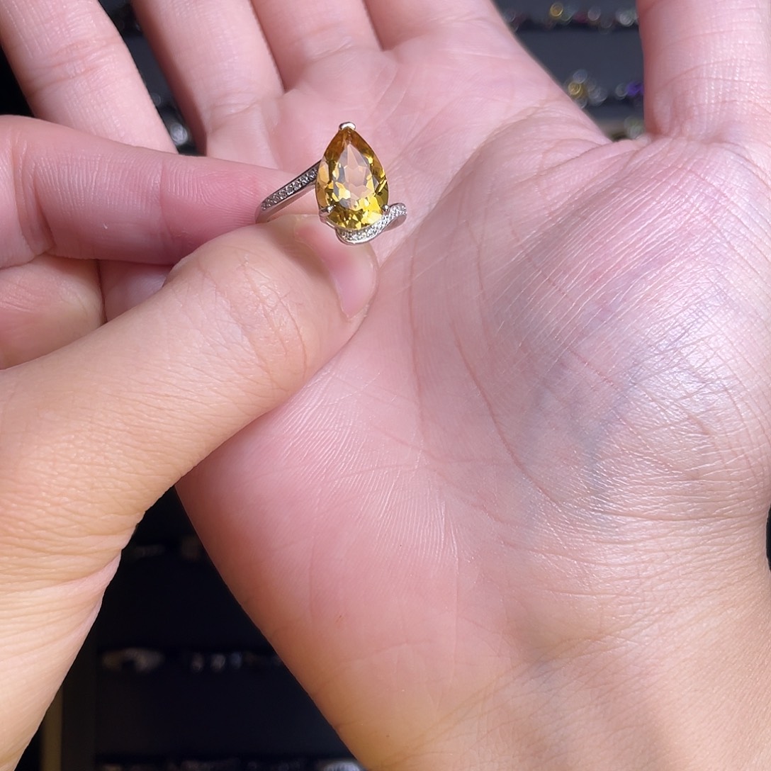 银S925镶嵌戒指黄晶