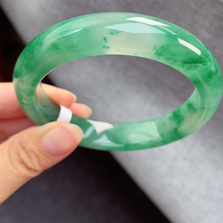 石英质玉手镯未镶嵌60 －61