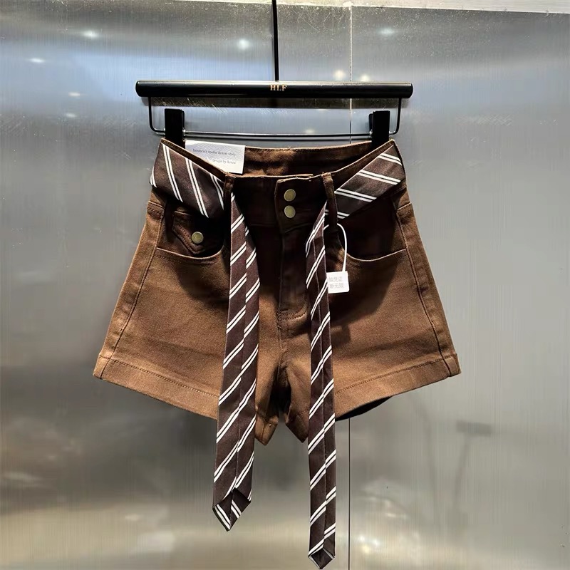 个性领带搭配高腰牛仔短裙裤秋冬时尚洋气减龄A字弹力包臀热裤潮