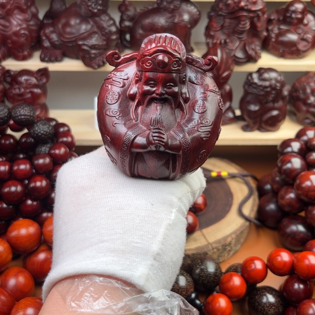 染料紫檀（血檀）S***e手把件高油性-多样性发其一