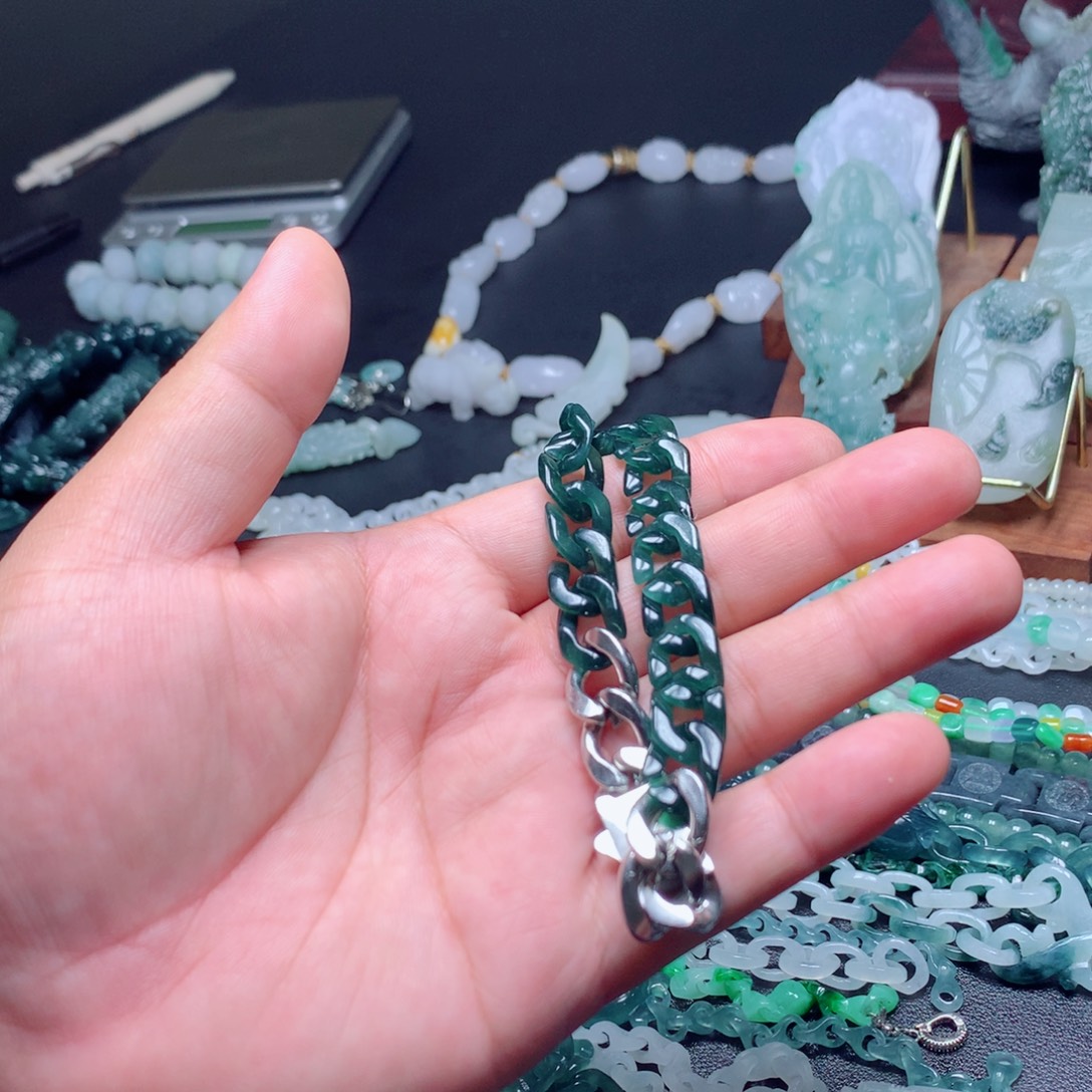 溜***溜定制翡翠未镶嵌翡翠