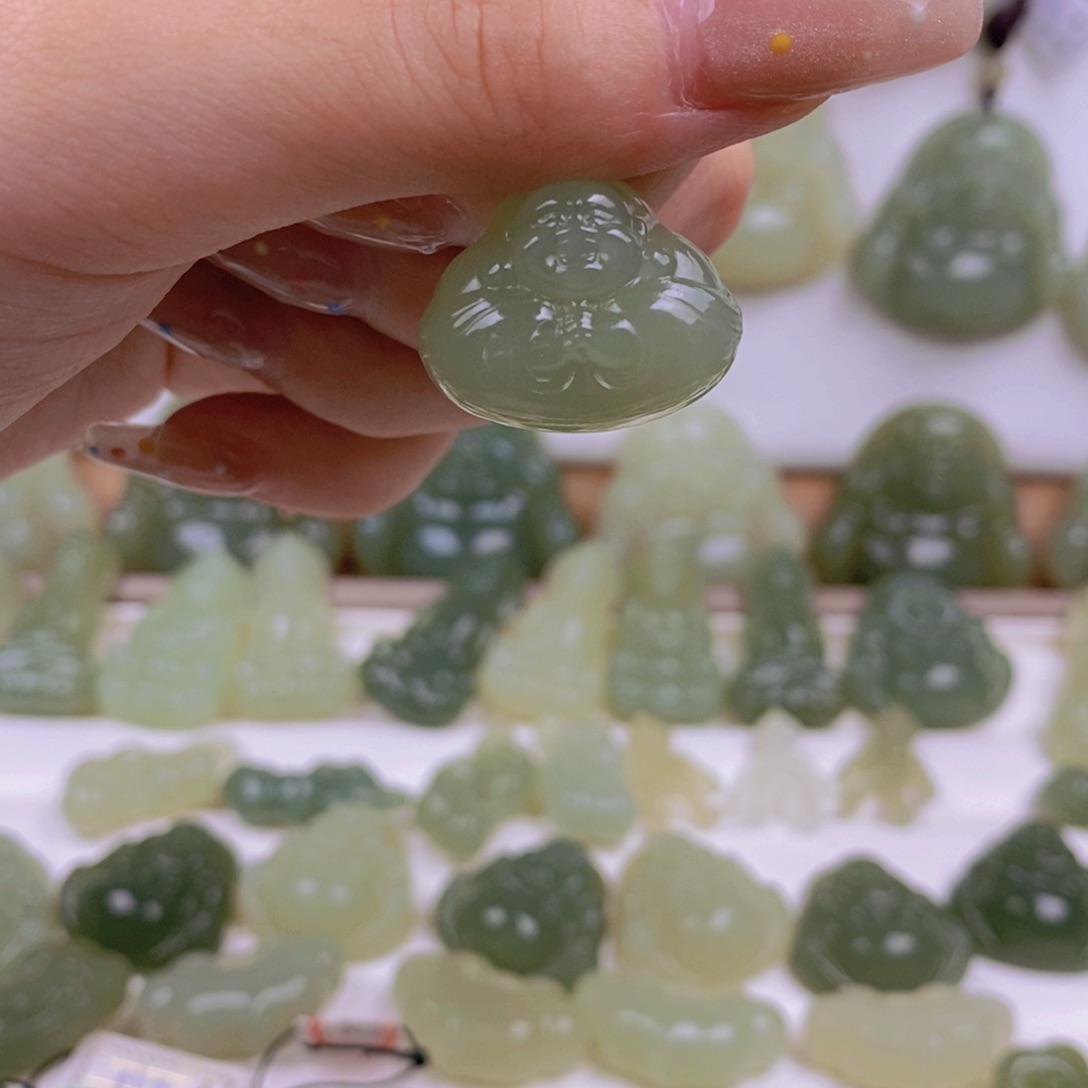 和田玉未镶嵌颈饰用****2