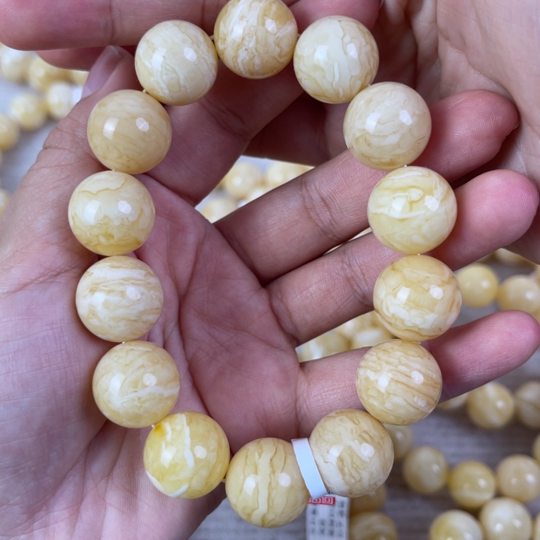 琥珀裸石未镶嵌尺寸