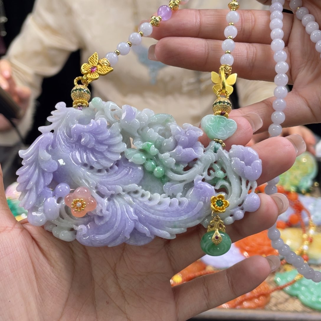 翡翠颈饰未镶嵌代编织