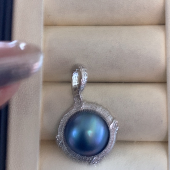 未镶嵌颈饰拼合珍珠（马贝珠）