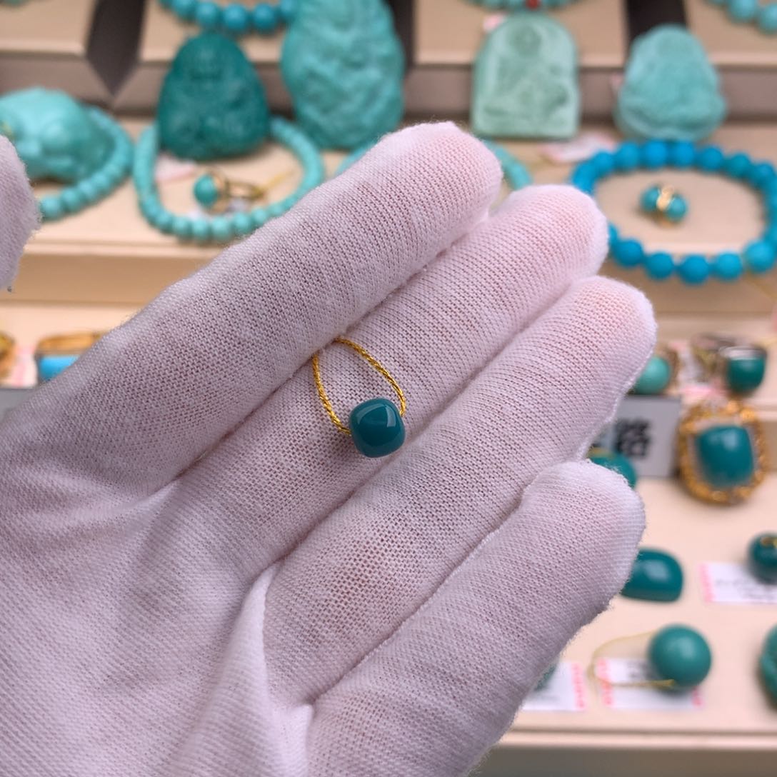 绿松石珠宝奇石未镶嵌7.2*6.5