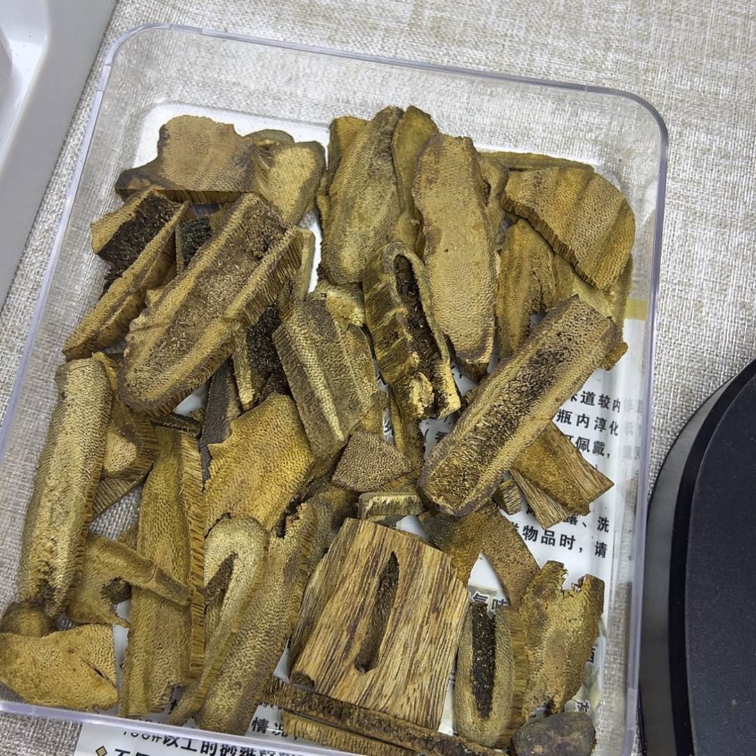 沉香碎屑沉香糖结锯口边角料10克