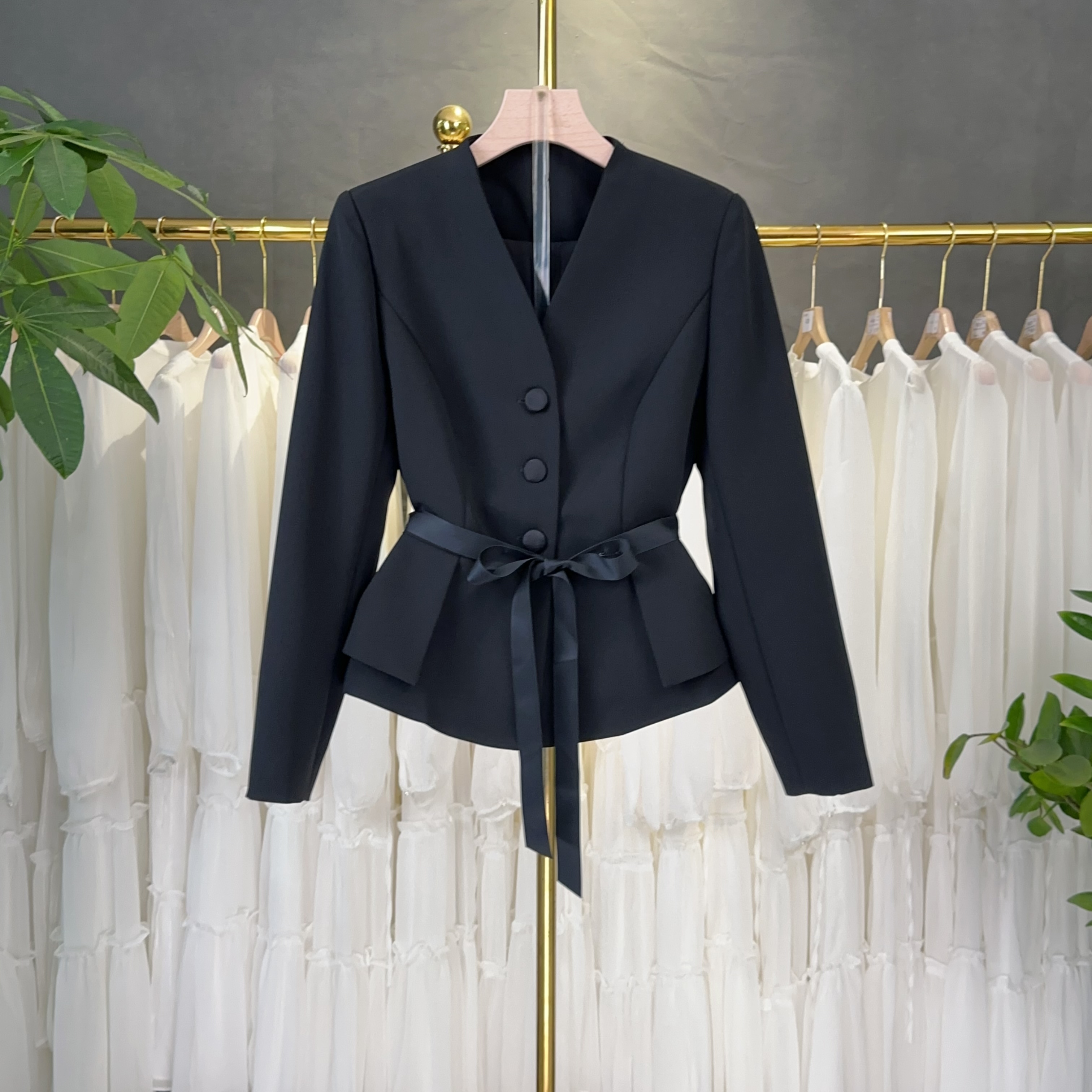 【RG2570】2025年新款高级感轻奢时尚气质百搭减龄显瘦新款女装小衫