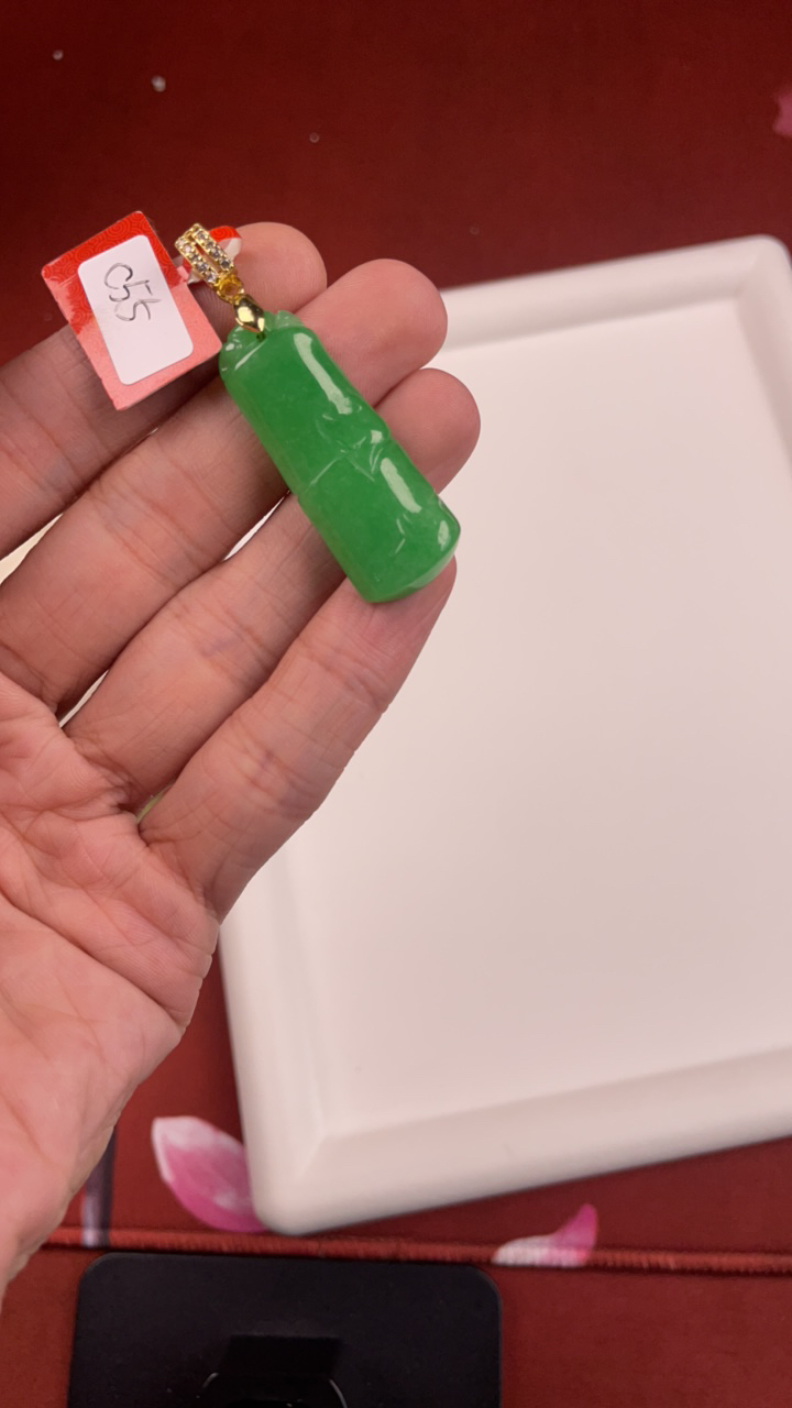 C55翡翠吊坠单品