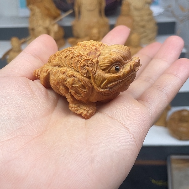 柏木（崖柏）三脚金蟾