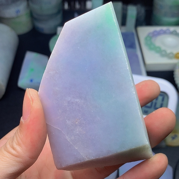 翡翠挂件未镶嵌贝****店料子