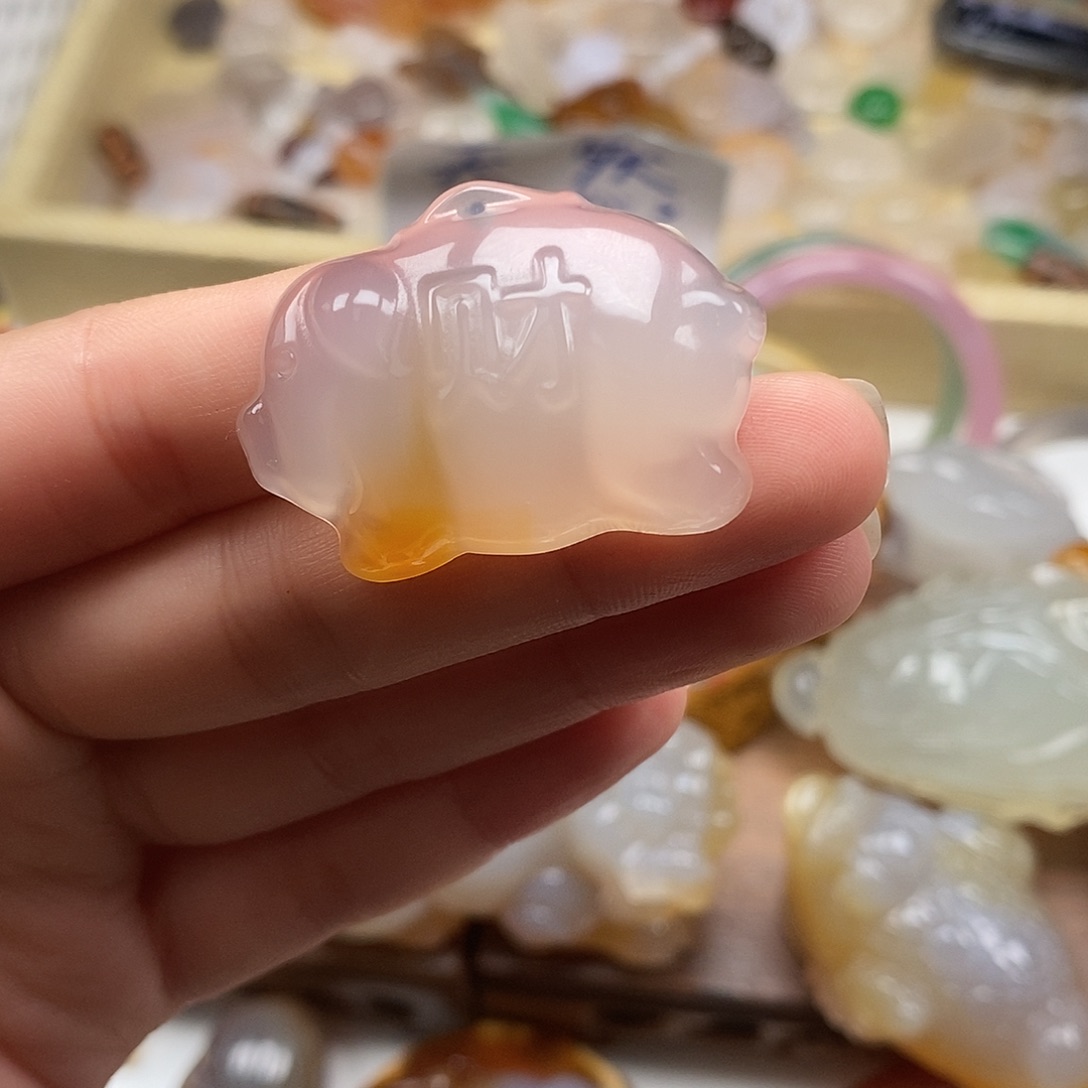 玛瑙/玉髓未镶嵌颈饰