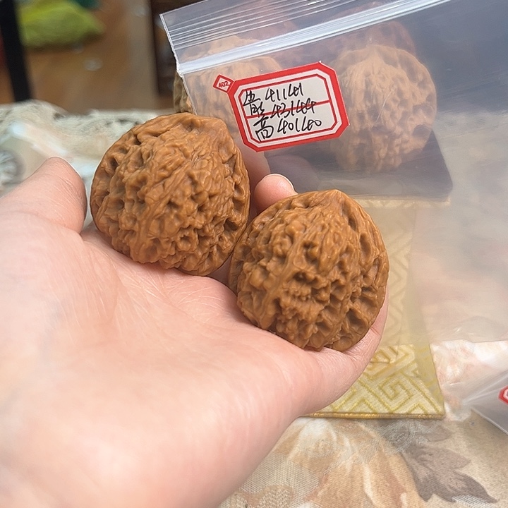 文玩核桃把件赵喜满南将石