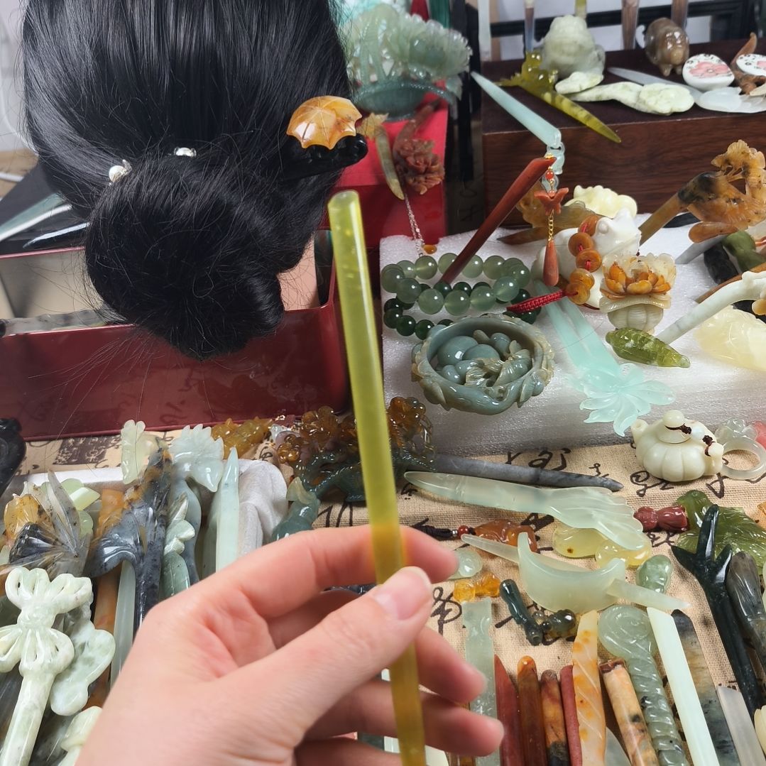 蛇纹石玉发饰合金