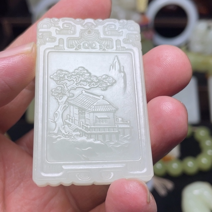 和田玉颈饰未镶嵌