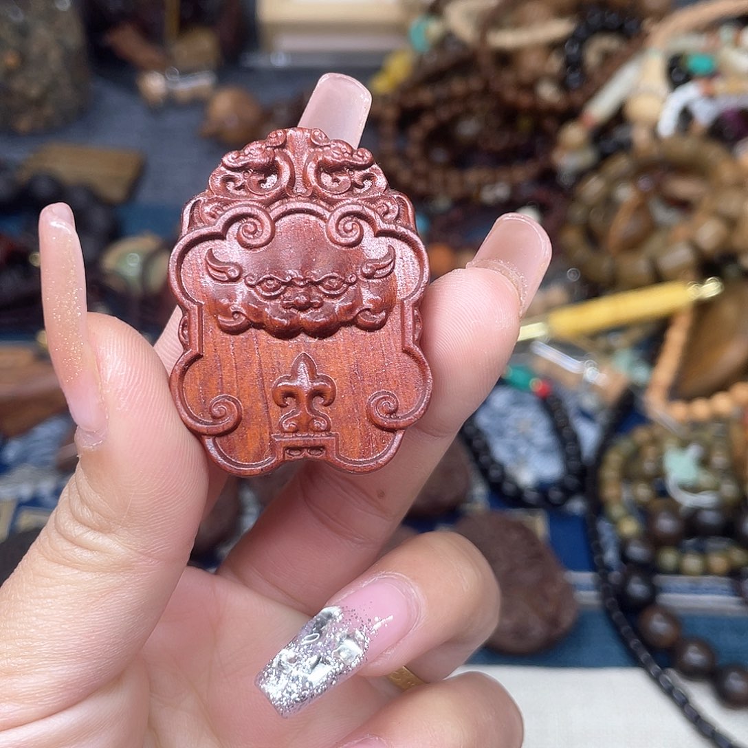 维腊木（绿檀）无事牌