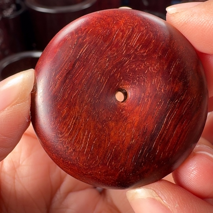 小叶紫檀把件平安扣