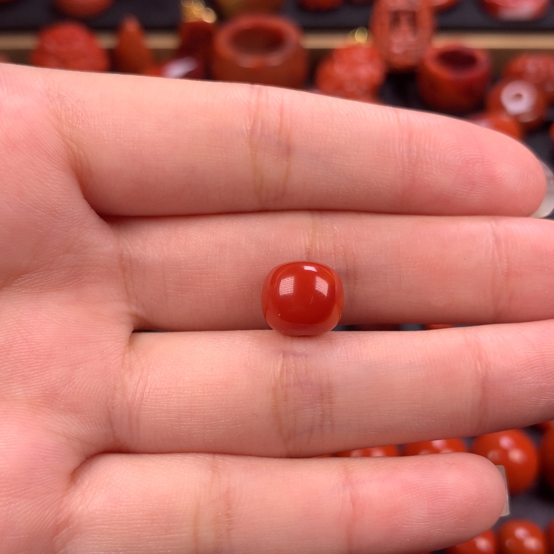 未镶嵌老型10.5mm南红玛瑙我***？