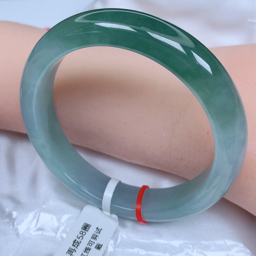 【闪购商品】翡翠手镯未镶嵌，58