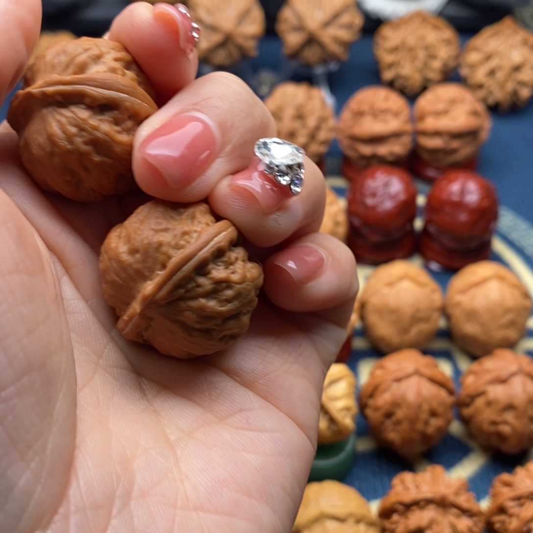 文玩核桃把件零**素精品小手捻