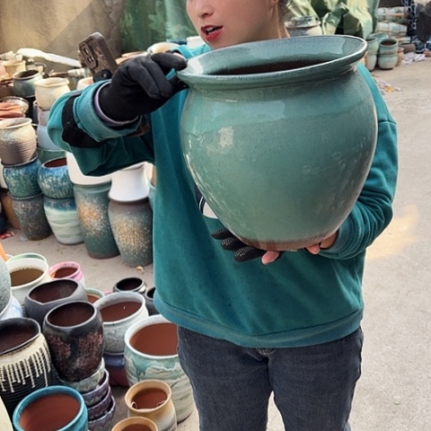 口26高26瑕疵盆子。