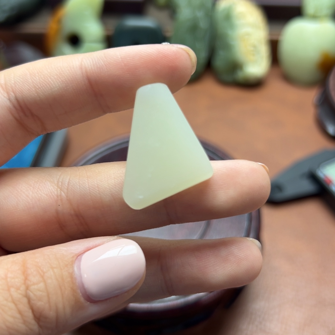 和田玉未镶嵌珠宝奇石