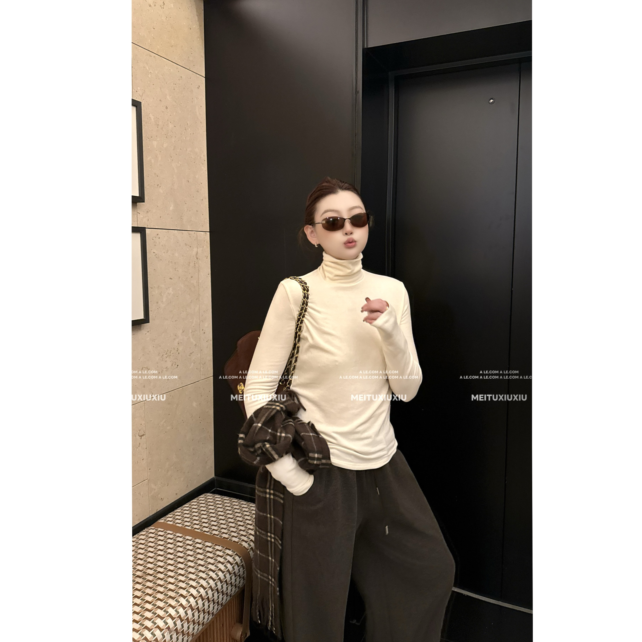 【阿乐家】大码微胖“软绵绵”柔软亲肤半高领修身纯色打底衫