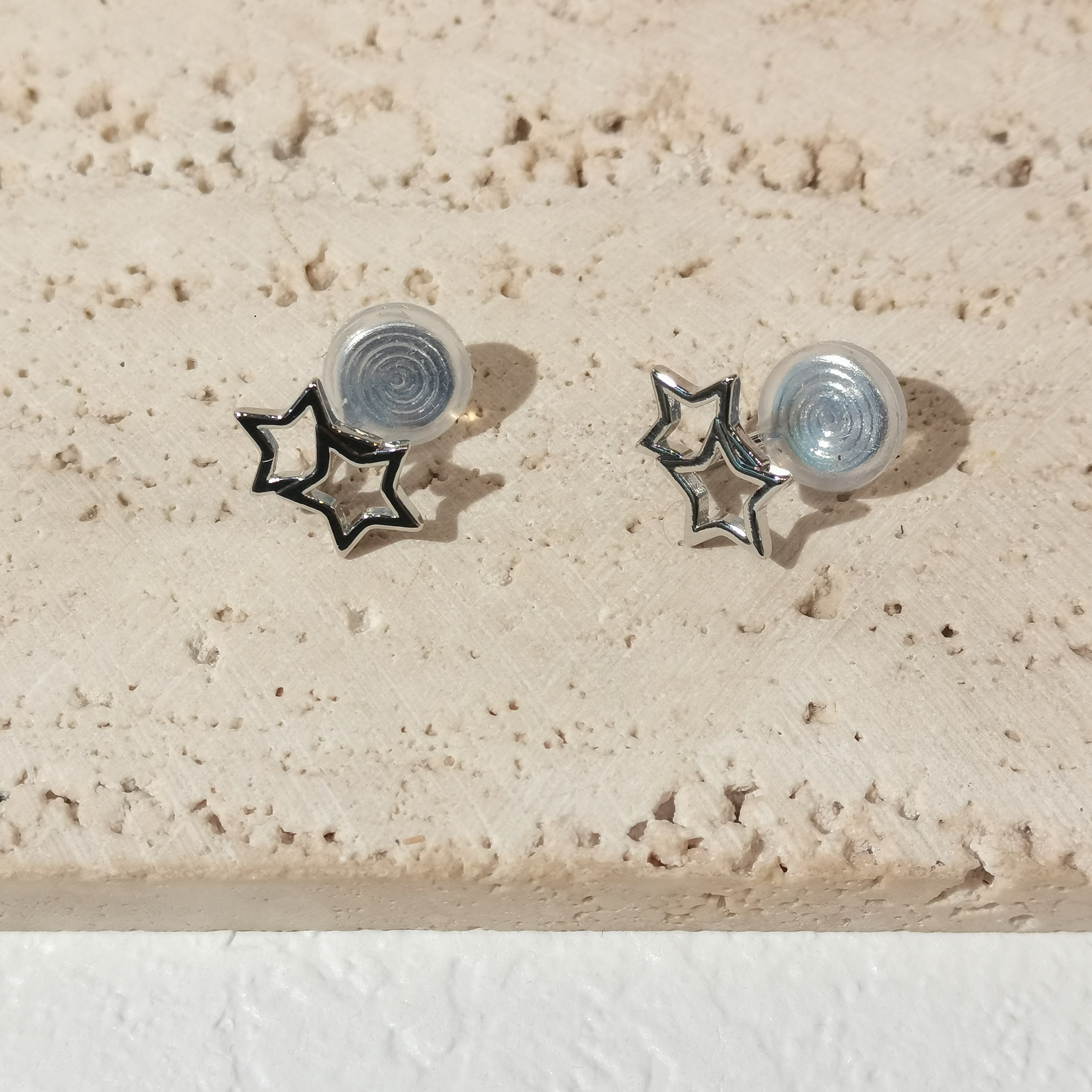 合金耳饰 甜可饰品 时尚百搭简约镂空星星精致耳夹