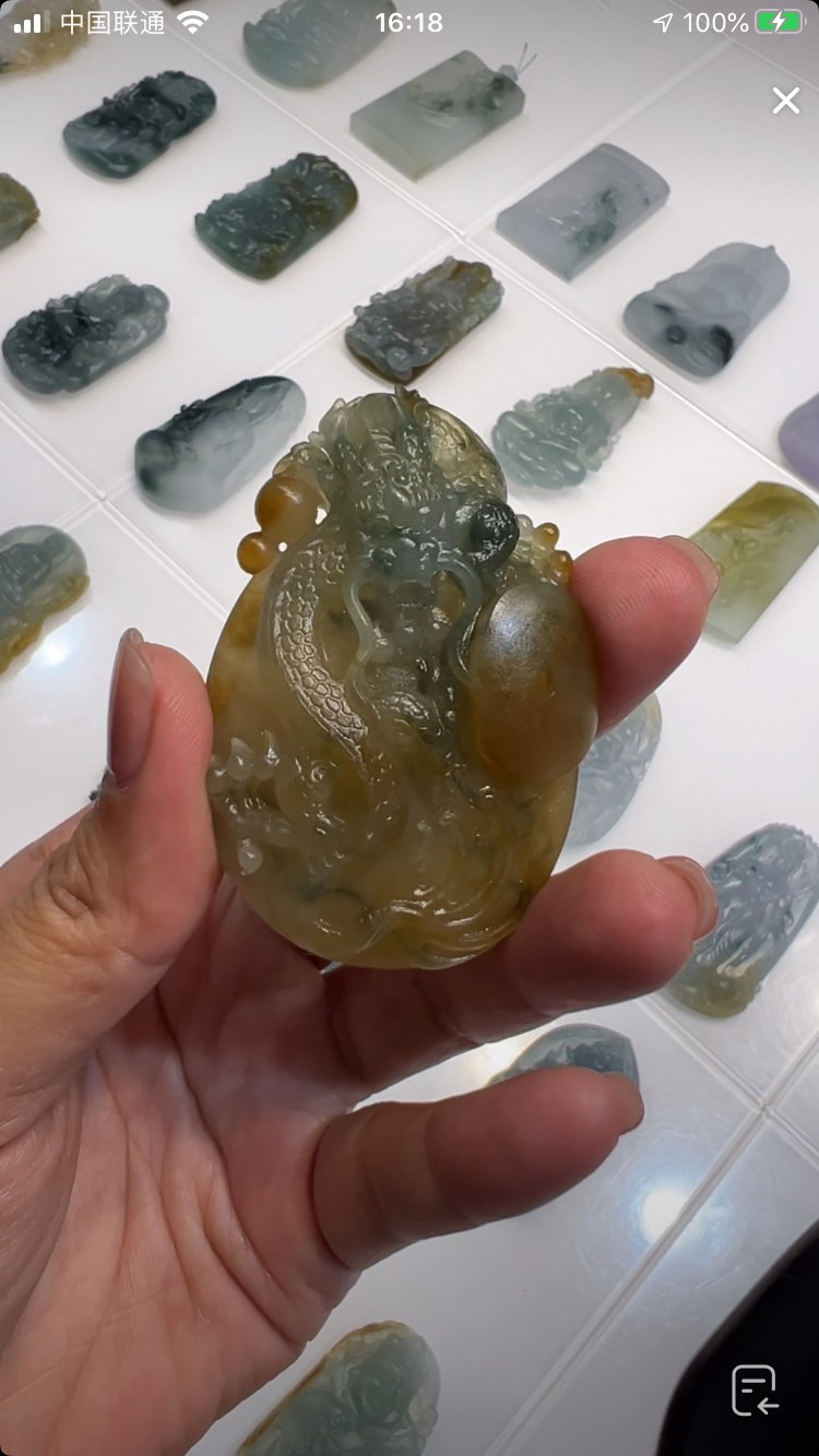 缅甸天然翡翠龙牌