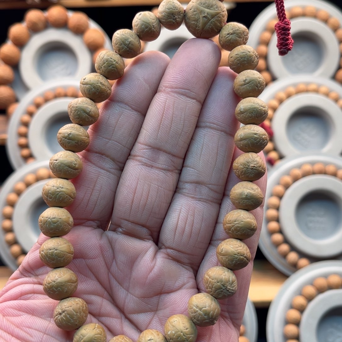 凤眼菩提吊坠12毫米奶头皮飞碟桩手持28颗超头