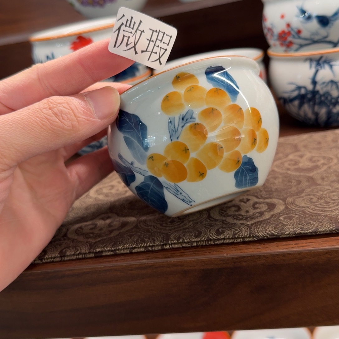 釉下手绘茶具微瑕