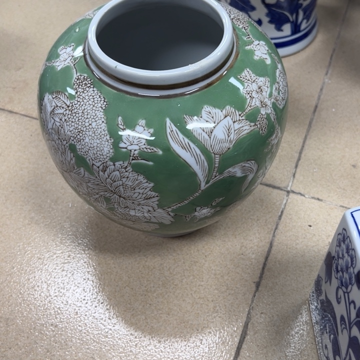 雏****瓷片微瑕陶瓷。。。。。。。。。。。。