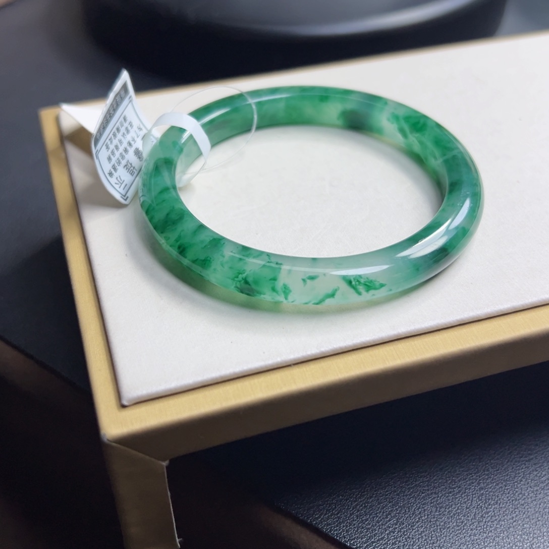 石英质玉手镯未镶嵌58.59