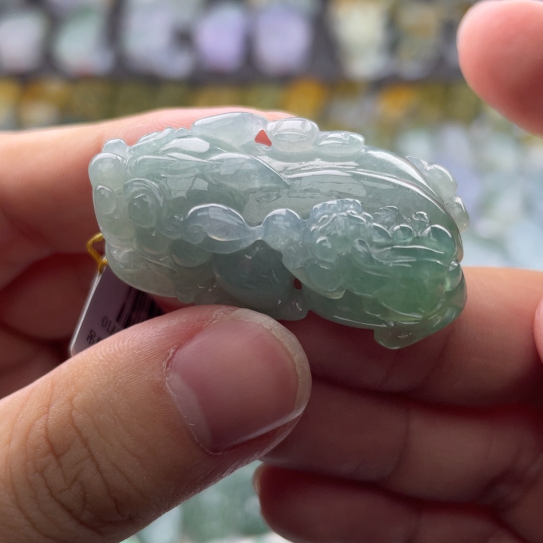 翡翠未镶嵌颈饰貔貅17