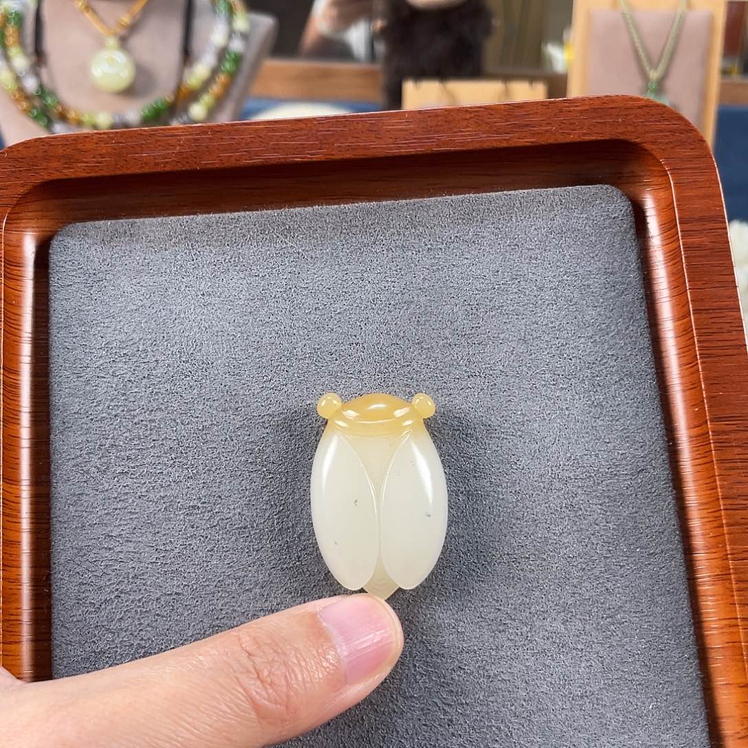 和田玉未镶嵌吊坠(不含链)