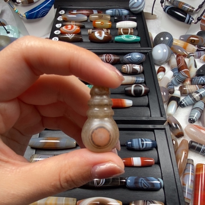 一***笑玛瑙/玉髓未镶嵌颈饰