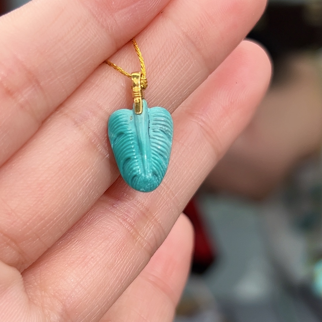 绿松石珠宝奇石18K金镶嵌