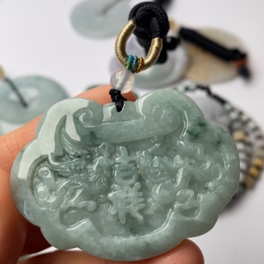 翡翠未镶嵌挂件翡翠