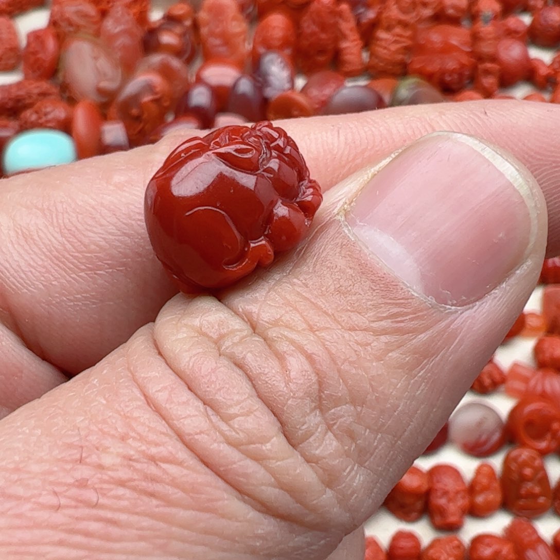 南红玛瑙配饰未镶嵌