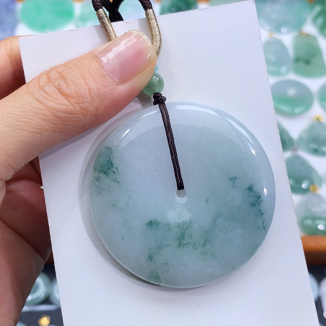 翡翠未镶嵌颈饰翡翠吊坠