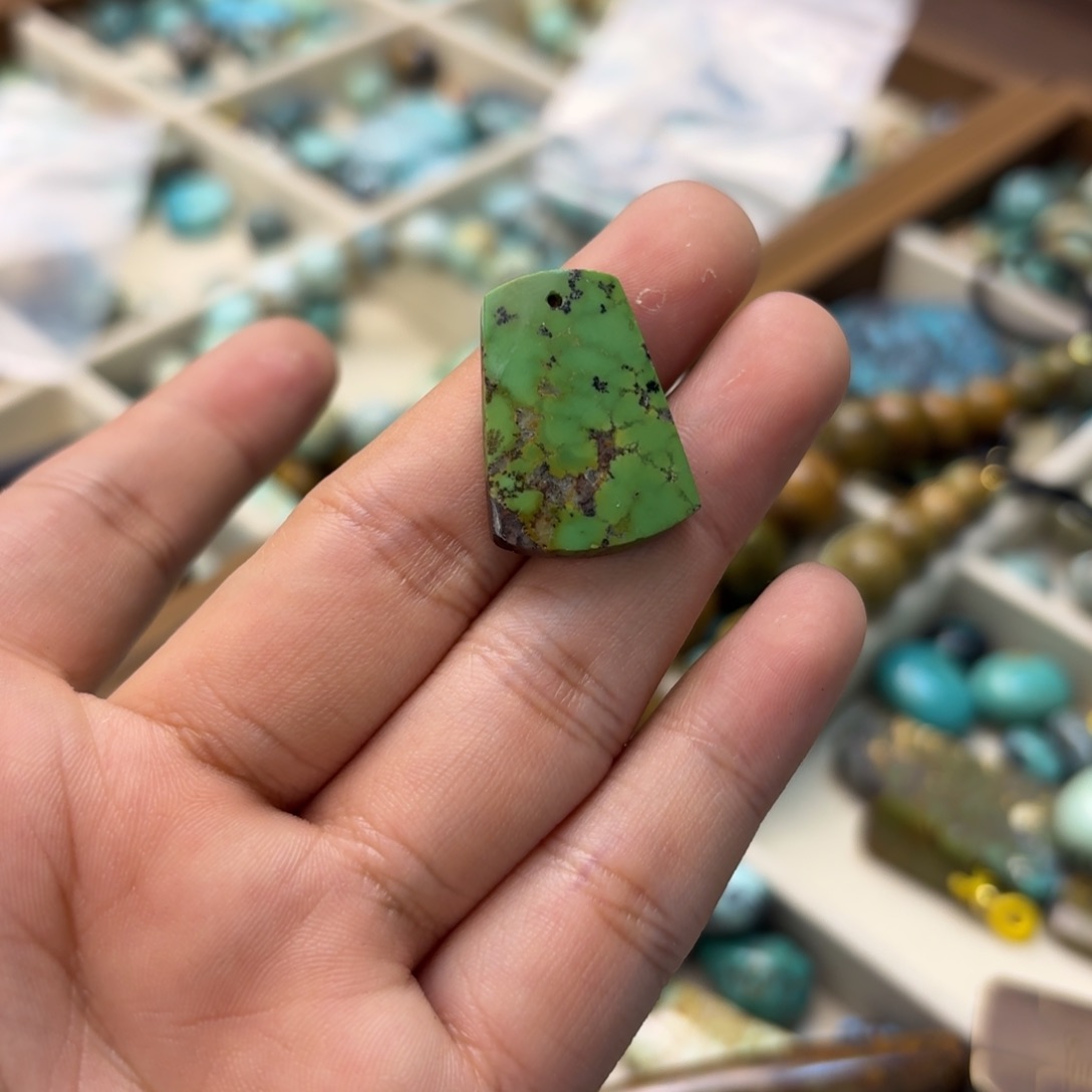 南红玛瑙未镶嵌绿松石