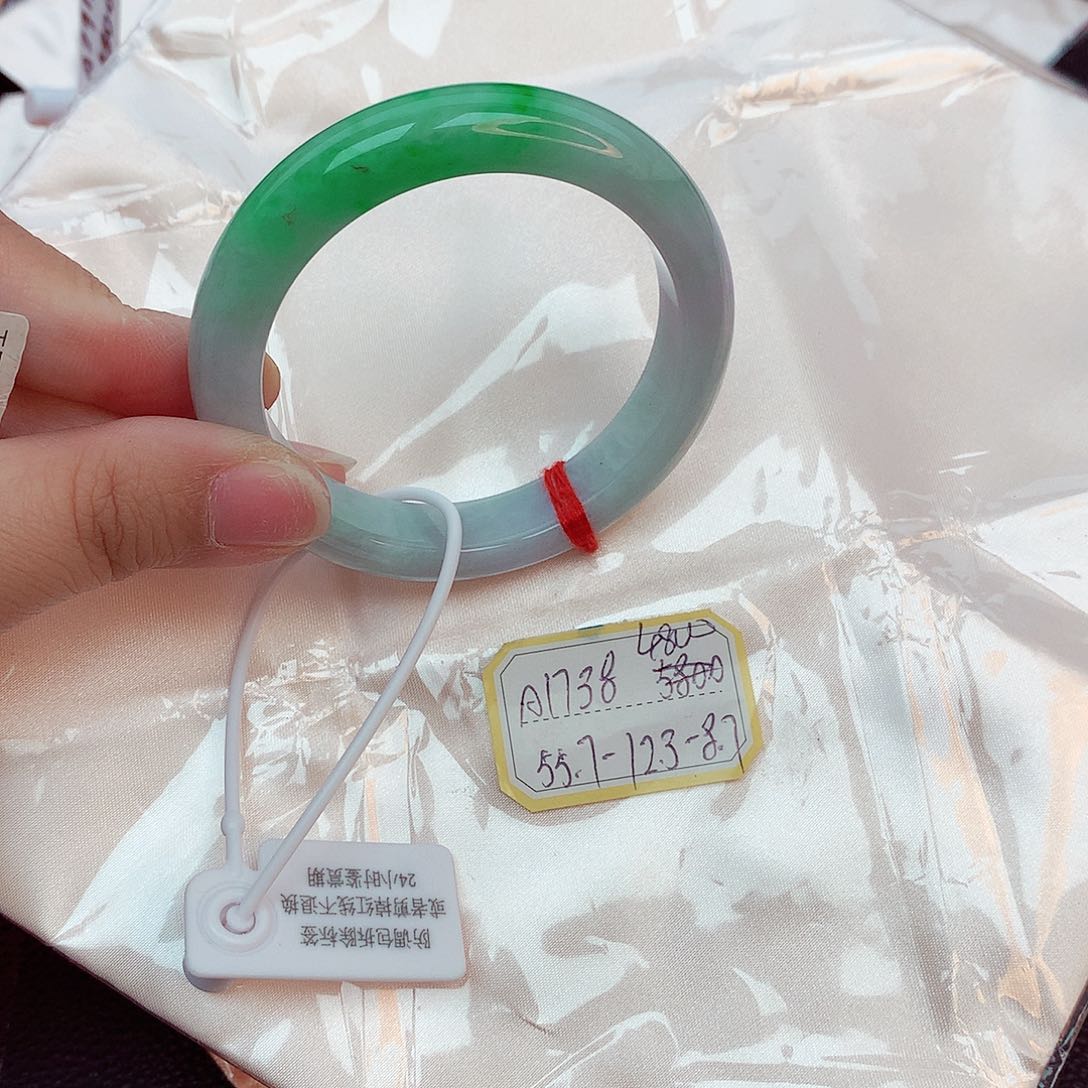 翡翠手镯未镶嵌天然缅甸翡翠A货