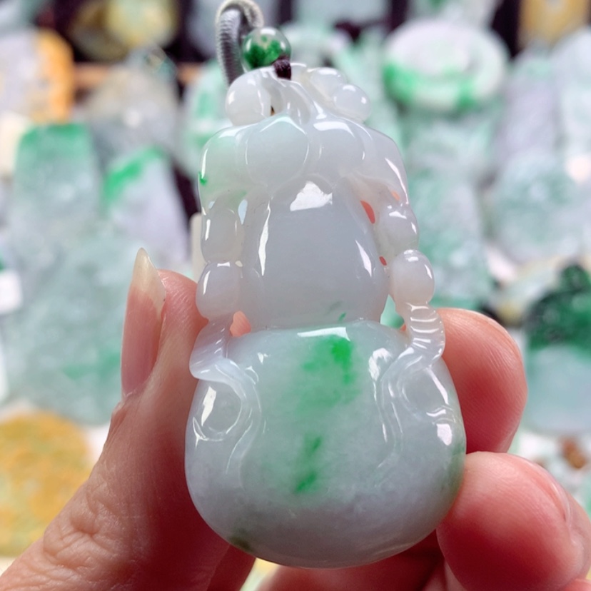 【闪购商品】翡翠吊坠(不含链)未镶嵌