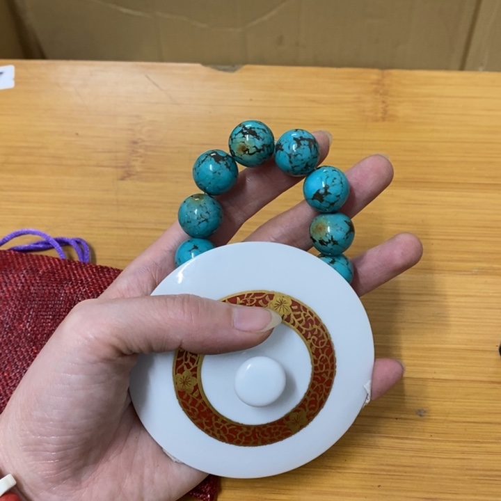 瓷片哈中古工艺品一件