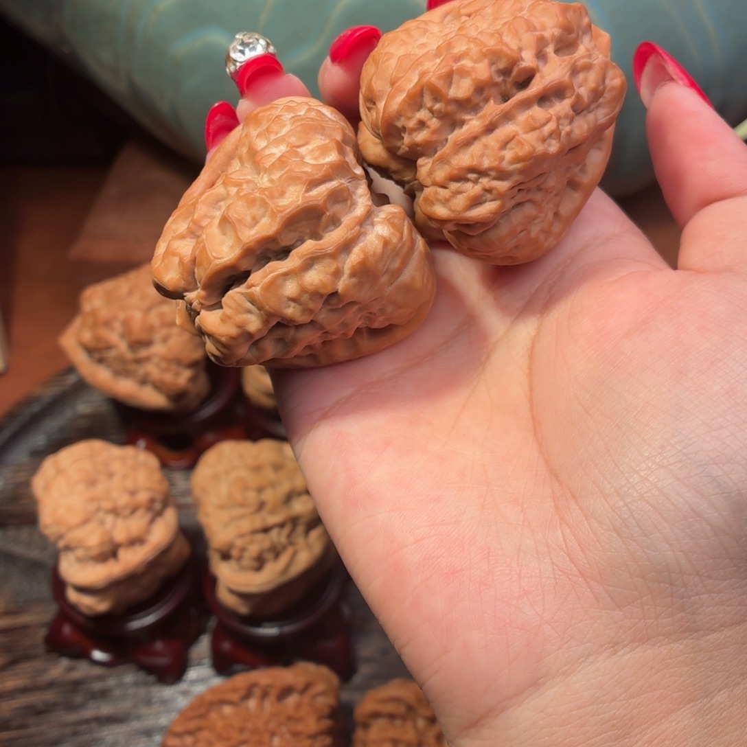 路***野吊坠文玩核桃43-49-41 八眼八腿57克